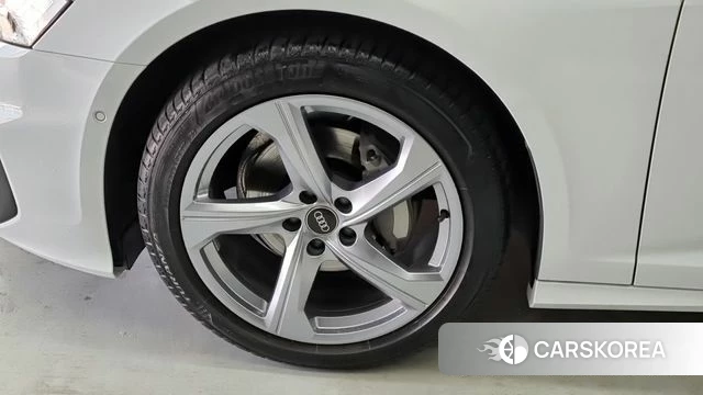 Audi A6 (C8) id 4266272 из Кореи 9