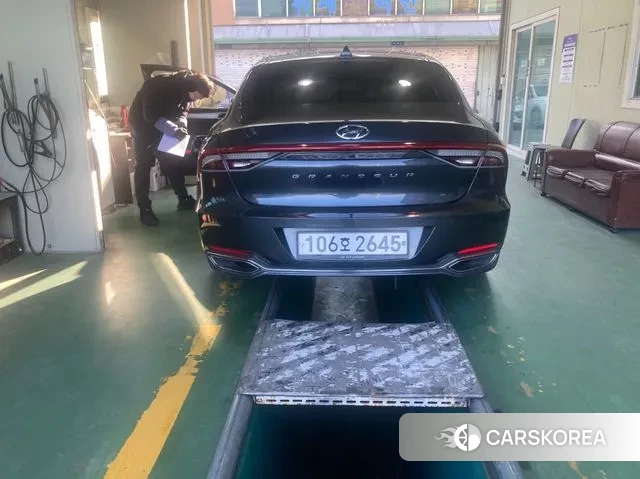 Hyundai The New Grandeur IG Hybrid id 3543678 из Кореи 9