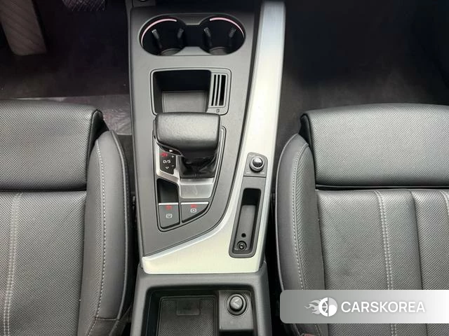 Audi A4L id 4258922 из Китая 9