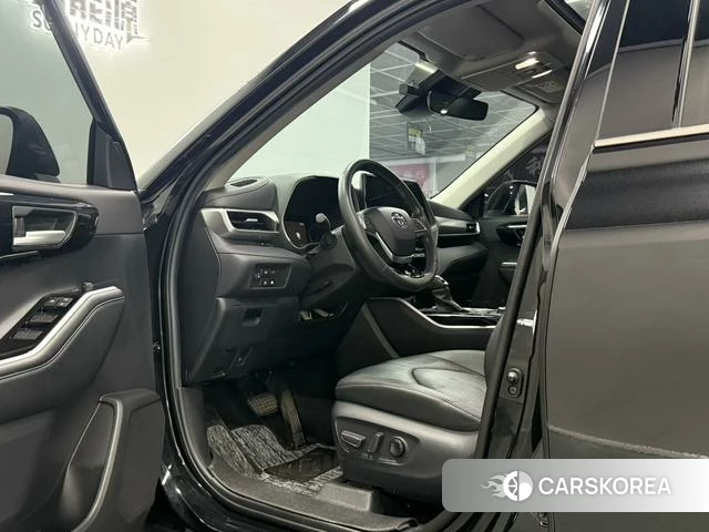 Toyota Highlander id 4374472 из Китая 9