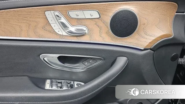 Mercedes-Benz E-Class W213 id 3577528 из Кореи 9