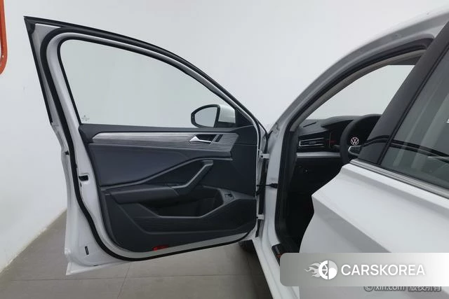 Volkswagen Sagitar id 4307084 из Китая 9