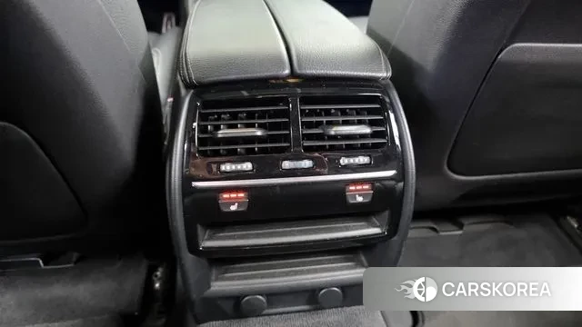 BMW 5 Series (G30) id 3330843 из Кореи 9