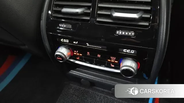 BMW 5 Series (G30) id 3402793 из Кореи 9