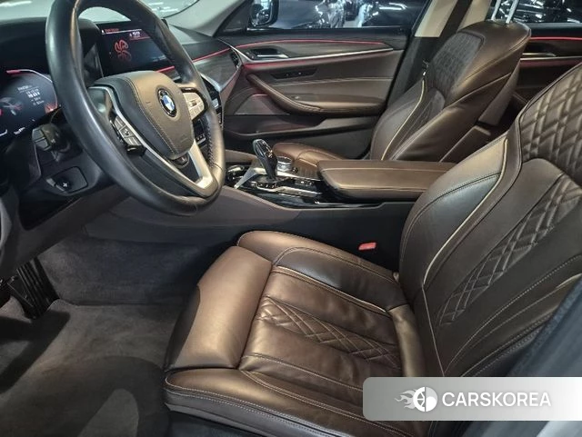 BMW 5 Series (G30) id 4918230 из Кореи 9