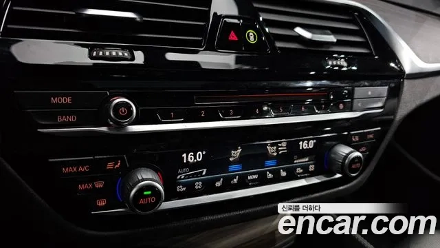 BMW 5 Series (G30) id 2956978 из Кореи 9