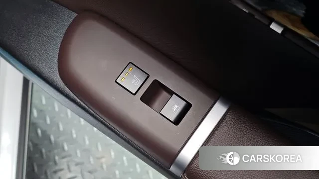 Hyundai Grandeur Hybrid (GN7) id 3431659 из Кореи 9