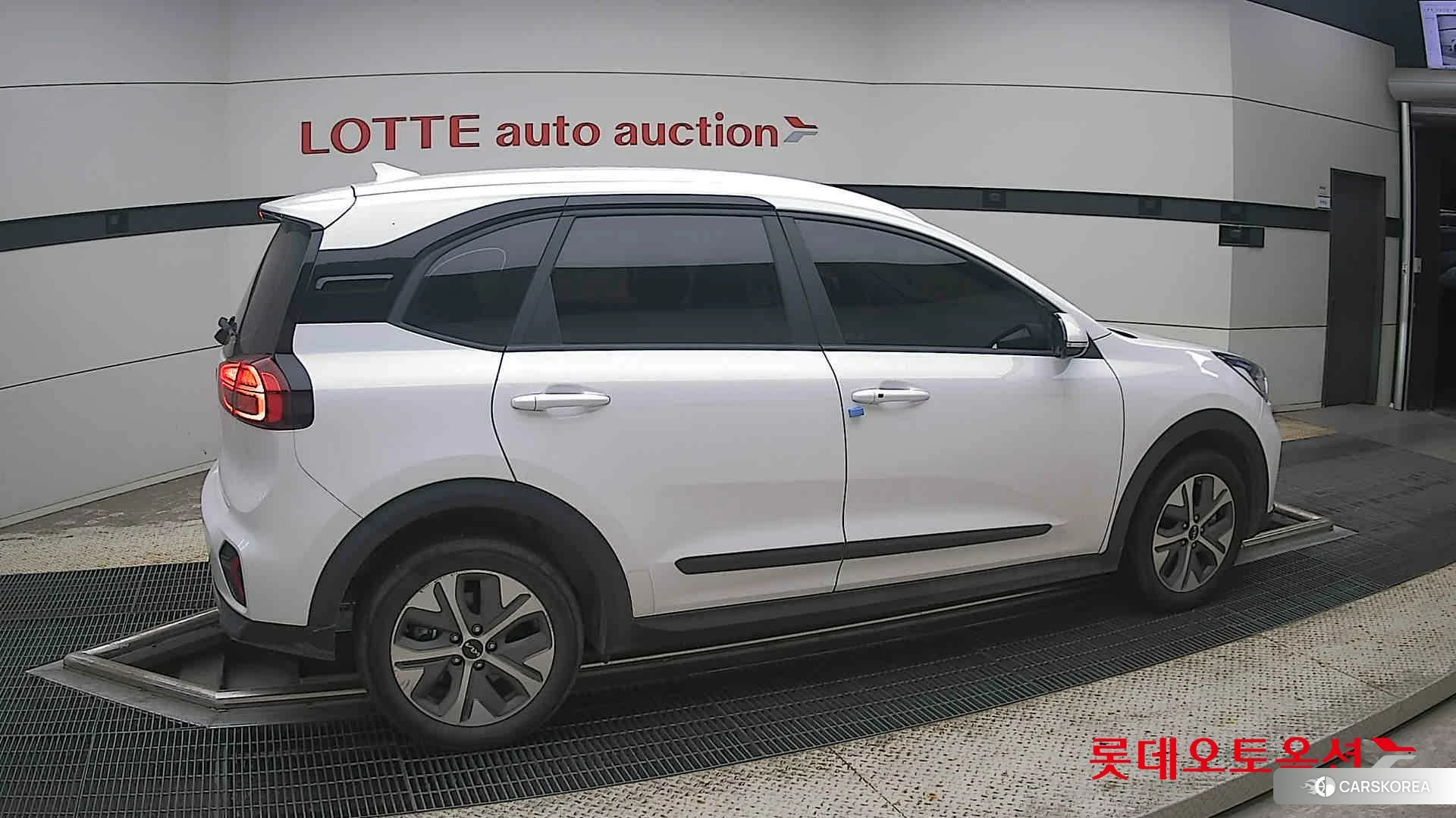 Kia Niro Plus id 4674220 из Кореи 9