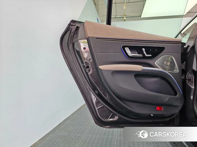 Mercedes-Benz EQS id 4219989 из Китая 9