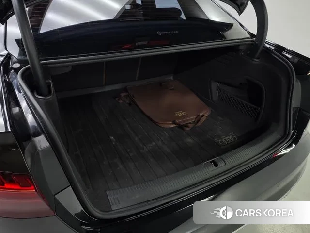 Audi A4 (B9) id 3395692 из Кореи 9