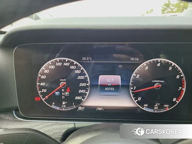 Mercedes-Benz E-Class W213 id 3187846 из Кореи 9