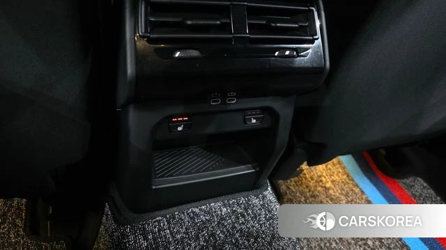 BMW 5 Series (G60) id 3870179 из Кореи 9
