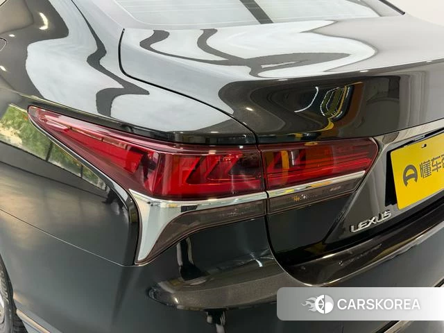 Lexus LS id 4211313 из Китая 9