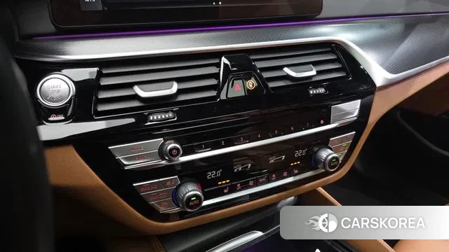 BMW 5 Series (G30) id 3058338 из Кореи 9