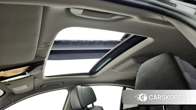 BMW 5 Series (G30) id 3412112 из Кореи 9