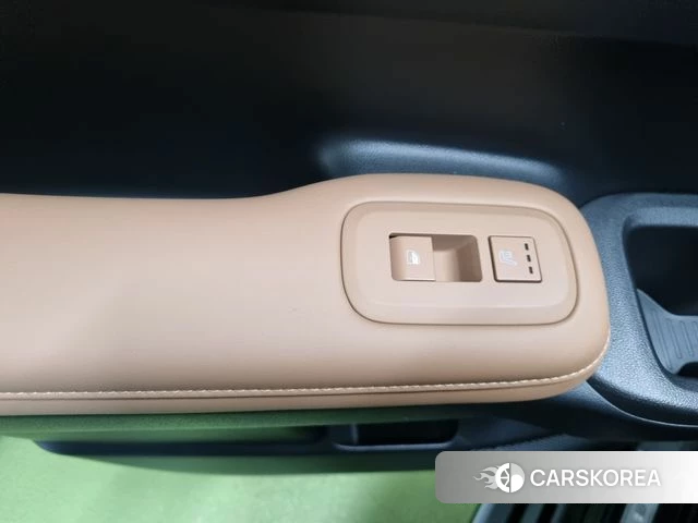 Hyundai Santa Fe (MX5) id 3792374 из Кореи 9