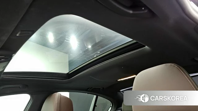 BMW 5 Series (G30) id 3914887 из Кореи 9