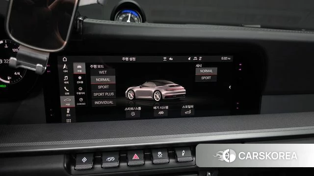 Porsche 911(992) id 4573690 из Кореи 9