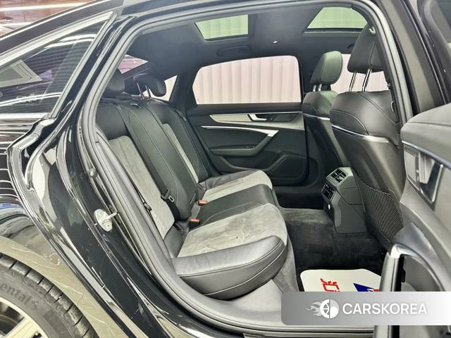 Audi A6L id 4259394 из Китая 9