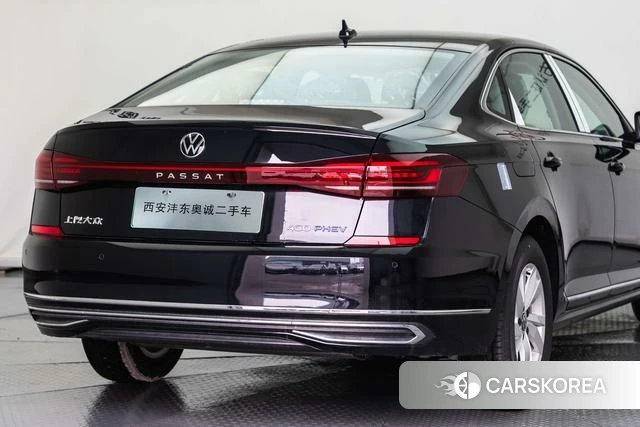 Volkswagen Passat PHEV id 4333206 из Китая 9