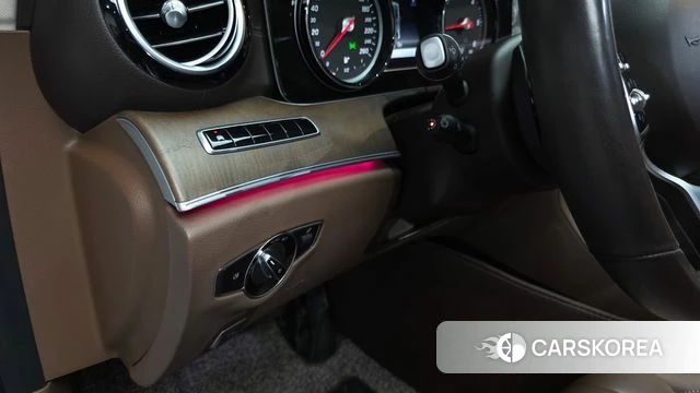 Mercedes-Benz E-Class W213 id 4465265 из Кореи 9