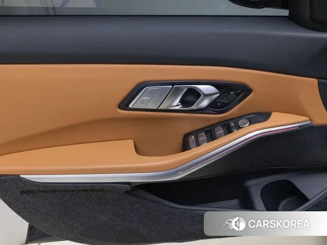 BMW 3 Series (G20) id 2930669 из Кореи 9