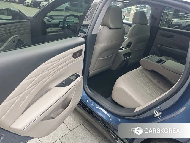 Geely Galaxy Galaxy Sparkle 8 PHEV id 4198871 из Китая 9