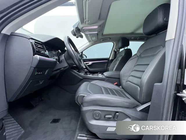 Volkswagen Touareg id 4207350 из Китая 9