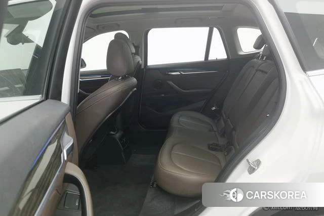 BMW X1 id 4254347 из Китая 9