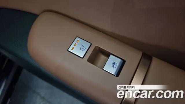 Hyundai Grandeur (GN7) id 2739113 из Кореи 9