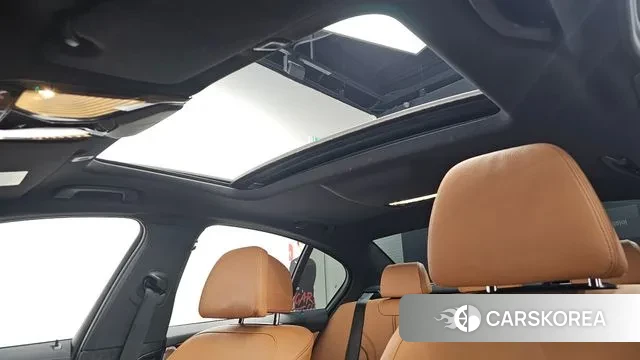 BMW 5 Series (G30) id 3587397 из Кореи 9