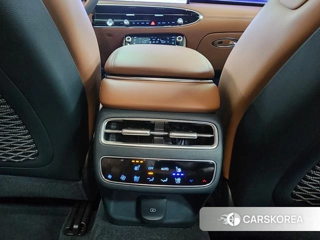 Genesis GV70 id 4222496 из Кореи 9