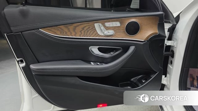 Mercedes-Benz E-Class W213 id 4224933 из Кореи 9