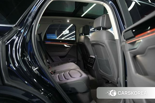Volkswagen Touareg id 4240640 из Китая 9