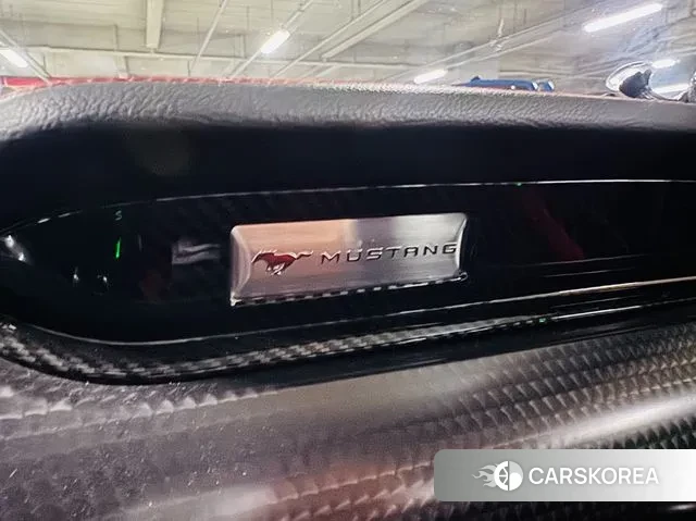 Ford Mustang id 3608117 из Кореи 9