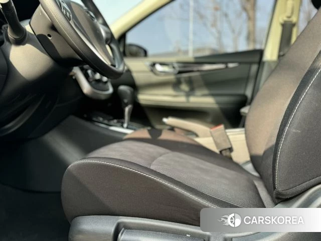 Nissan TIIDA id 4254584 из Китая 9