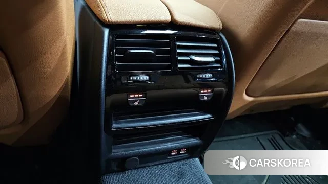 BMW 5 Series (G30) id 2989620 из Кореи 9