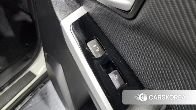 Ssangyong New Style Korando C id 3429385 из Кореи 9