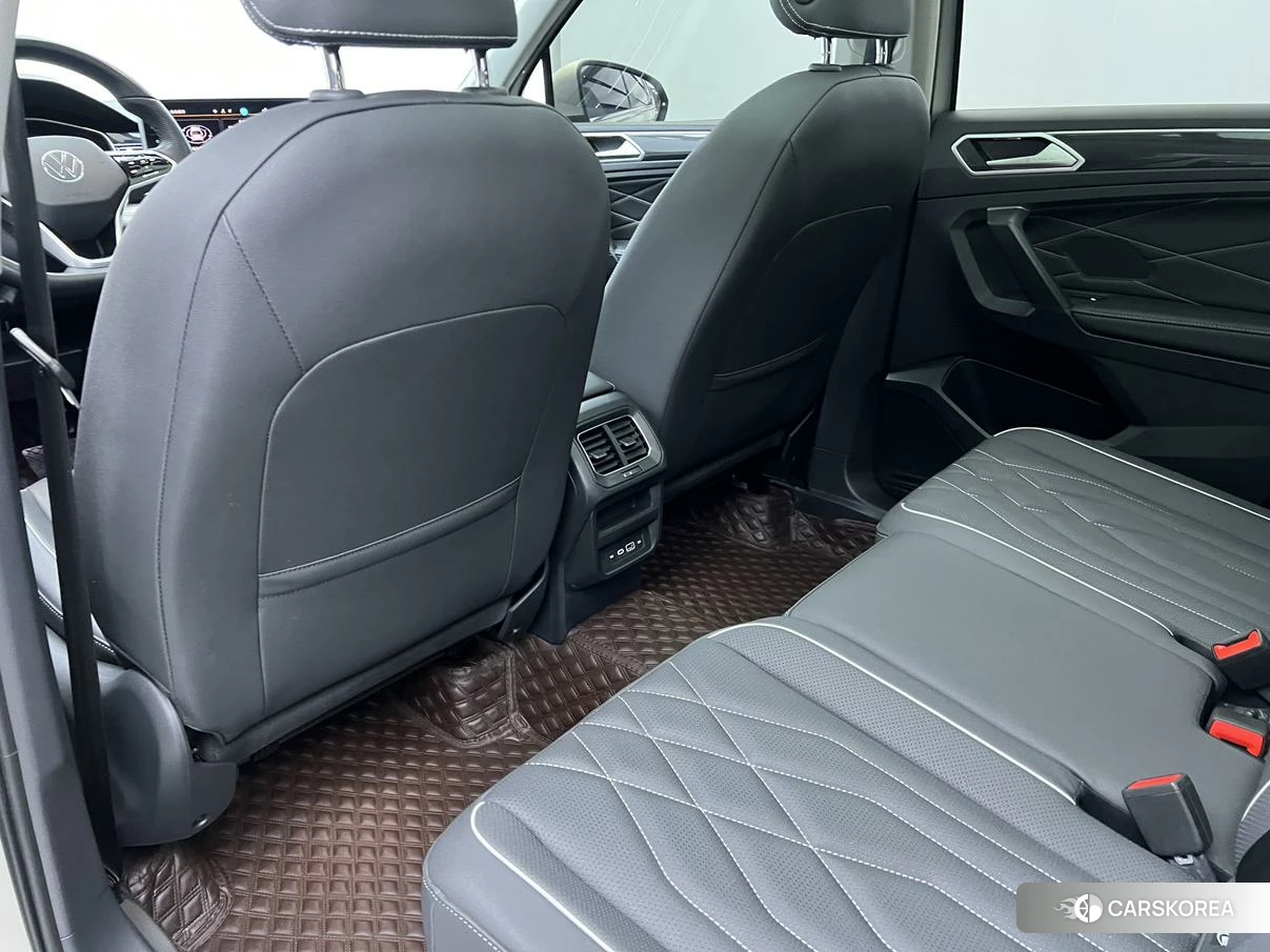 Volkswagen Tiguan L id 4486237 из Китая 9