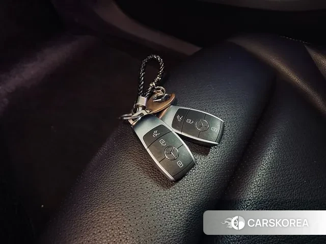 Mercedes-Benz C-Class W205 id 3703553 из Кореи 9