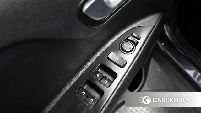 Kia Stonic id 3796398 из Кореи 9