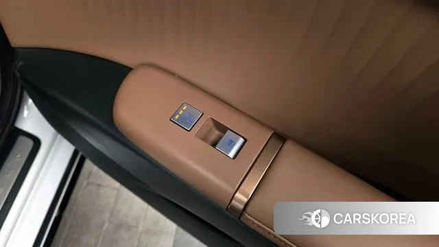 Hyundai Grandeur (GN7) id 3614741 из Кореи 9