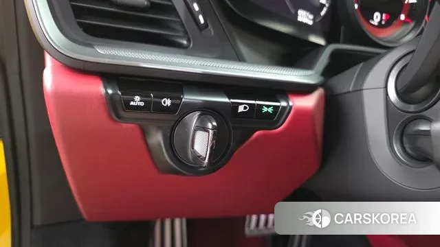 Porsche 911(992) id 3017584 из Кореи 9