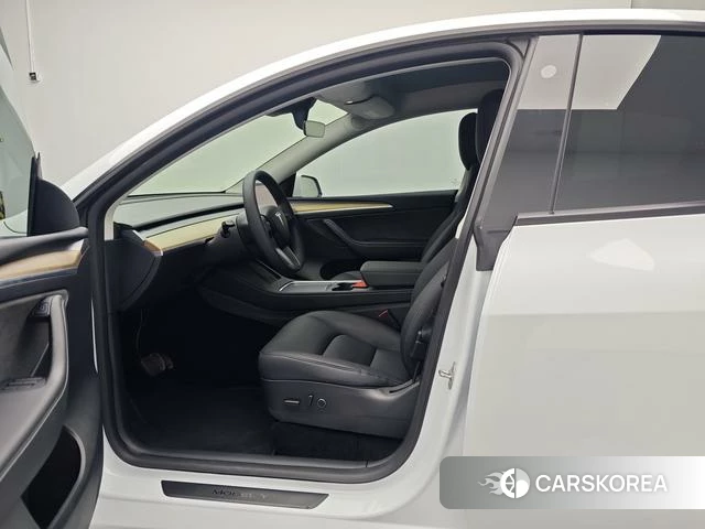 Tesla Model Y id 4209996 из Китая 9