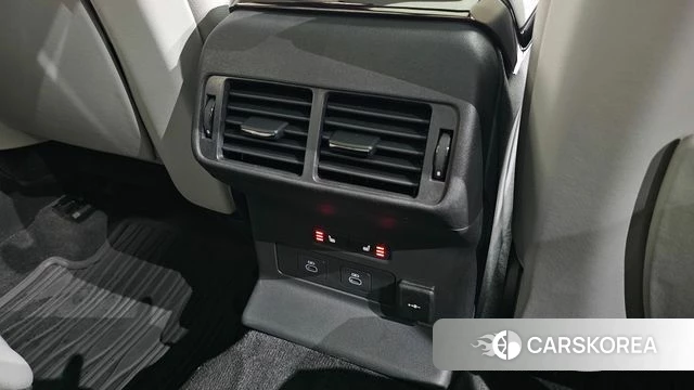 Land Rover Range Rover Velar id 4248382 из Кореи 9