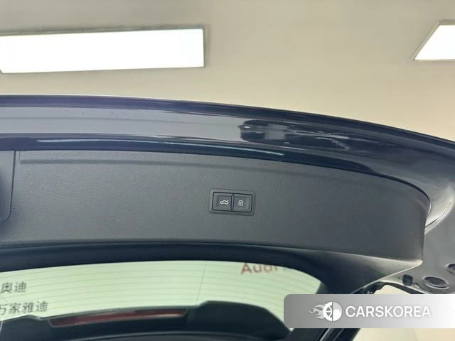 Audi Q5L id 4253272 из Китая 9