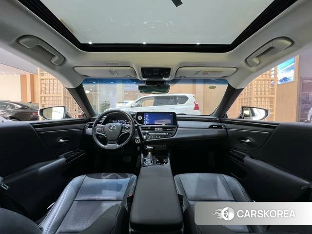 Lexus ES id 4254622 из Китая 9