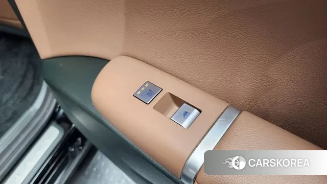Hyundai Grandeur Hybrid (GN7) id 3560554 из Кореи 9