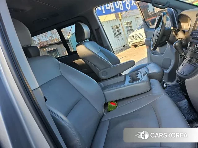 Hyundai The New Grand Starex id 3570764 из Кореи 9