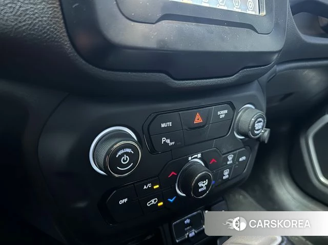 Jeep Renegade id 4203828 из Кореи 9